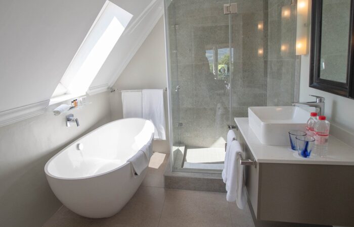 Le Franschhoek Hotel & Spa – Deluxe Bathroom